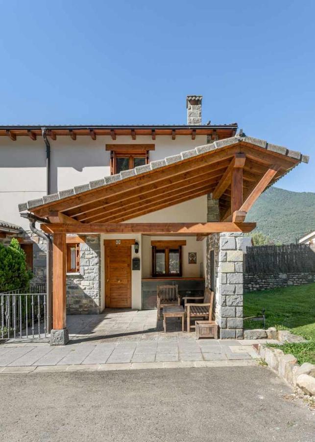 Villanúa Casa Collarada Confort מראה חיצוני תמונה