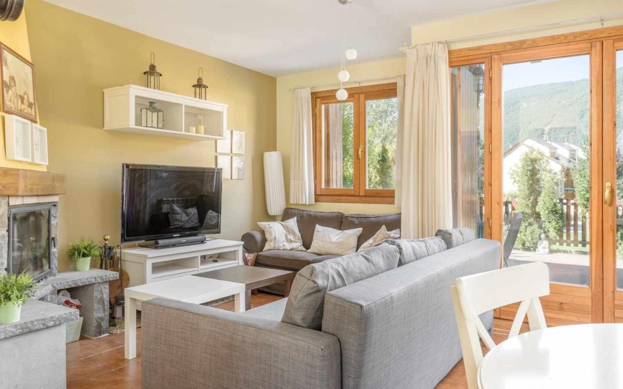 Villanúa Casa Collarada Confort מראה חיצוני תמונה