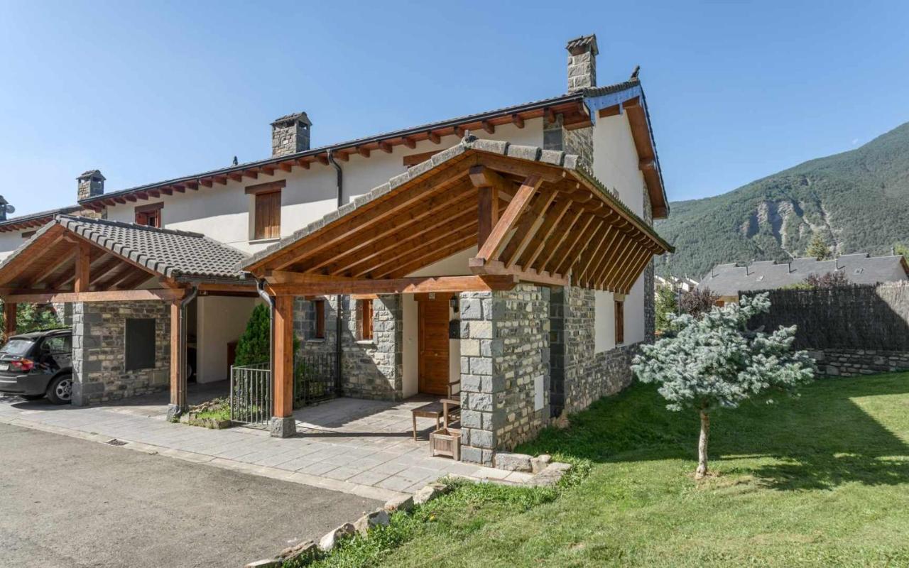 Villanúa Casa Collarada Confort מראה חיצוני תמונה